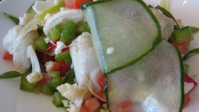Салат с яйцом и огурцом: рецепт. Салат с кальмарами, яйцом и огурцом