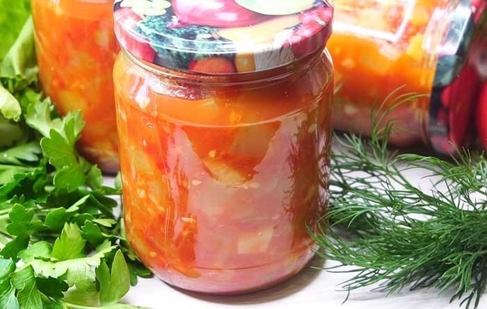 Кабачки в томатном соусе -цуккини